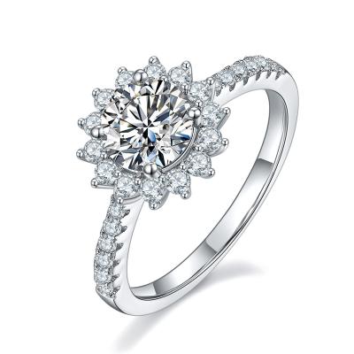 China TRENDY custom 18k white gold flower shape ring design 1carat moissanite rings for women wedding jewelry for sale