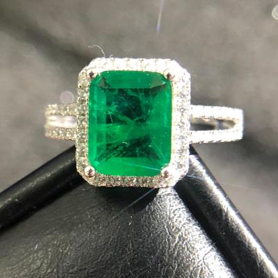 China Fashionable Design CZ Engagement Ring Fashionable Micro Pave Ring Green Ring for sale