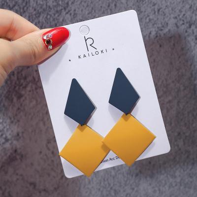 China 2020 TRENDY latest fashion gold earring jewelry vintage alloy rhombus geometry studs earring for women for sale