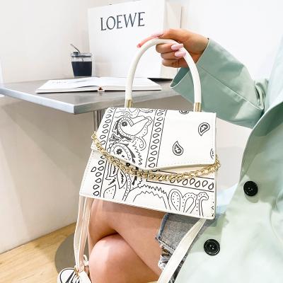 China High Quality Brand Bags Hot Selling Designer Handbags Famous Brand Chains Purses and Bandana Handbags Fashion Luxury Handbags Women Handbags for sale