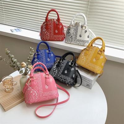 China High Quality Brand Bags Handbags Bandana Bags Fashion Women Handbag Wholesale Ladies Chain Purses and Handbags Designer Shoulder Bag for sale