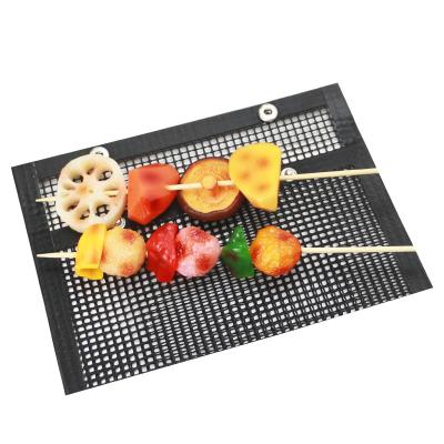 China Reusable Grill Mat Mesh Bag Grill Mat BBQ Grill Dustproof Non-stick High Temperature Resistant Vegetable Grill Bag for sale