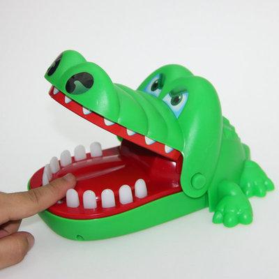 China Wholesale New 2021 Plastic Glue Crocodile Dentist Toys Funny Party Spoof Bite Finger Game Toys Interactive Games Crocodile Table Sharp Toy for sale