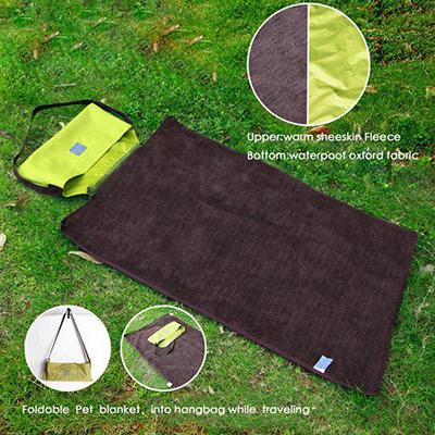 China Durable Multifunctional Portable Folding Waterproof Outdoor Blankets for Dog and Cat for sale