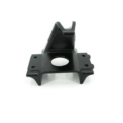 China For - ISUZU Trucks Suitable For ISUZU Truck Parts Front Hanger Spring Bracket 2492 2493 for sale