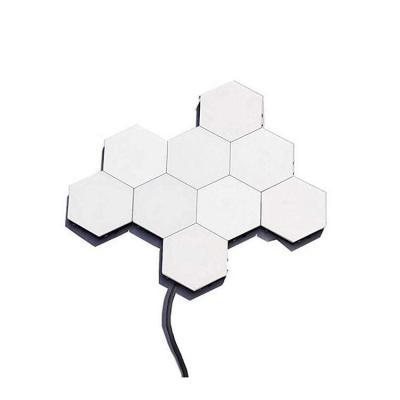 China Residential Hexagon Ceiling Light Honeycomb Design Large Hexagon Led Lights Auto Detailing Hexagonal Light for sale