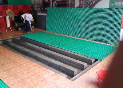 China Durable Fiberglass Deck Grating , Rust Proof Car Wash Floor Plastic Walkway Mesh for sale