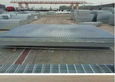 China 30 x 3 estándar durable de rejilla de acero galvanizado de la seguridad ISO9001 soldados con autógena en venta