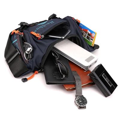 China Multi-functional outdoor nylon waist bag for sports men's single shoulder messenger bag large-capacity waterproof chest bag en venta