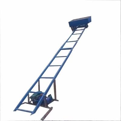 China Industrial Filed Mechanical building creeper loading machine is suitable for low floor building to lift mortar gravel highway slope lifting stone for sale