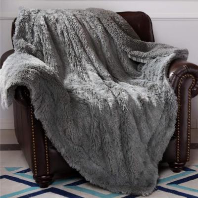 China Fire Retardant Comfort Minky Plush PV Fur Sofa Throw Fluffy Warm Luxury Faux Fur Bed Blanket For Home for sale