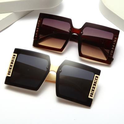 China Hothick 2021 New Fashion Sunglasses Ultra Violet Hot Metal Square Shape Anti Big Trend Super Sunglasses for sale