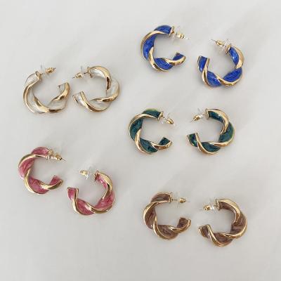 China 2021 Trendy Unique Metal Vintage Geometric Women's Circle Hoop Earrings Colorful Twisted Earrings Jewelry Trendy for sale