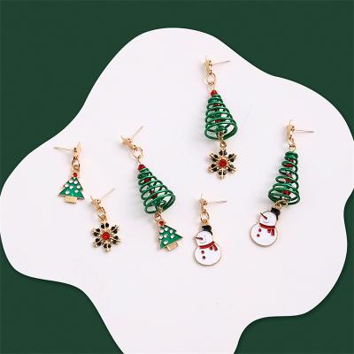 China FASHIONABLE Trendy Drop Earrings Women Jewelry Christmas Gift Unusual Asymmetrical Hanging Earrings for sale