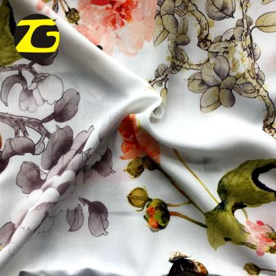 China Breathable 32S rayon competitive price digital printed soft floral viscous rayon fabric for ladies shirt for sale