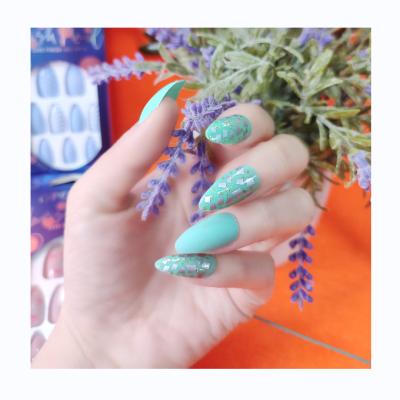 China New Design Hot Sale Style Glitter Green Fake Stiletto Press On Nail Tips Acrylic Artificial Nails For Women With Glue for sale