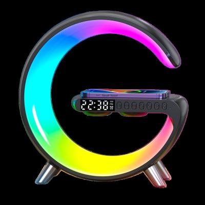 China Warm Multi-Function Earphone Table Desk LED Light with 15W Qi Radio Charger Mobile Phone Fast Charging Stand for sale