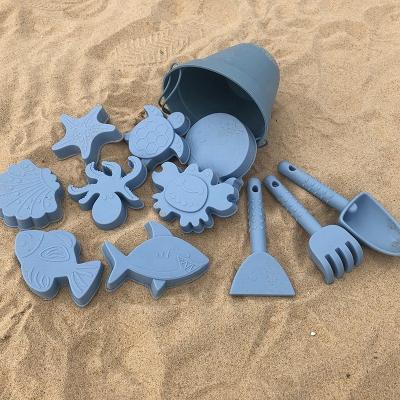 China Daily Life 2022 Wholesale Eco Friendly Seaside Summer Kids Play Baby Silicone Beach Bucket Sand Toys Set for sale