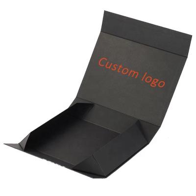 China Recycled Materials Wave Magnetic Garment Closure T-shirt Packaging Box Custom Paper Gift Box for sale