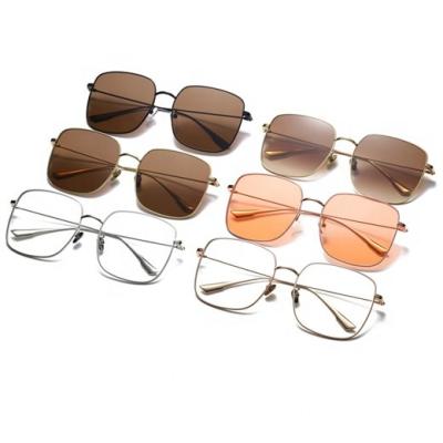 Китай High Quality Fashion Sun Glasses Metal Frame Sunglasses for Wholesale продается