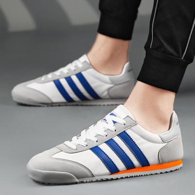 China Wholesale fashion trend fashion casual shoes for man high quality men's sports shoes running breathable lightweight shoes manufacturing for sale