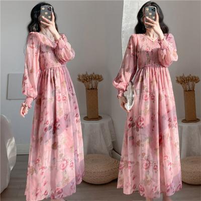 China 2021 High Quality Anti-static Korean Flower Ladies Fashion Vacation Casual Maxi Vintage V-Neckline Floral Chiffon Dresses Long For Women for sale