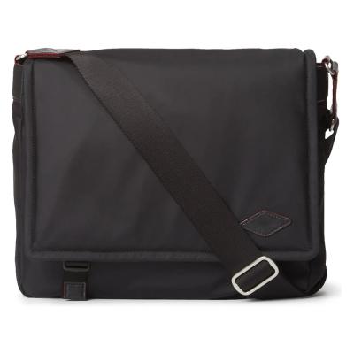 China Sling Flap Closure Laptop Men Messenger Bag Lightweight Waterproof Female Shoulder Single Messenger Bag for sale