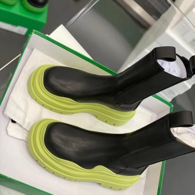 China Light Hot Sale New Boots Couple Plus Size Thick-soled Green Chunky Platform Women Boots Sneakers Factory Wholesale for sale