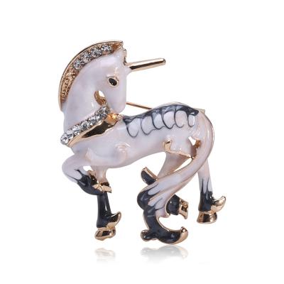 China Retro Style Cartoon Animal Brooch White Horse Unicorn Brooch Environmentally Friendly Soft Suit Clothing for sale