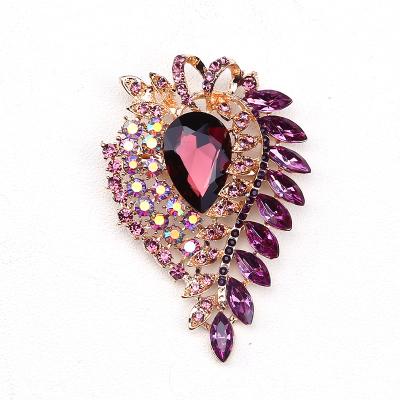 China Environmentally Friendly Korean Jewelry Rhinestone Brooch Electroplating Crystal Pins for sale