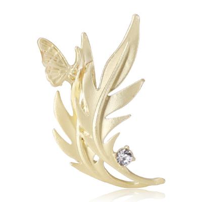 China Environmental Friendly Vintage Matte Metal Gold Leaves With Butterfly Brooches For Women Jewelry Brooches Pins for sale