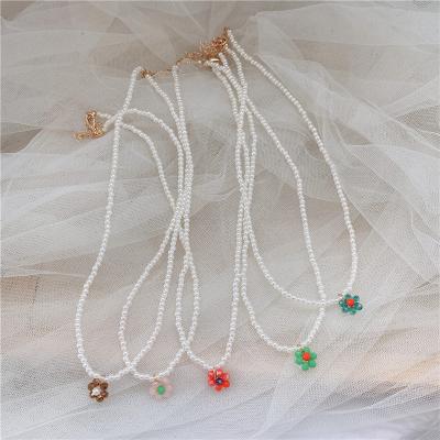 China MuXi Korea New Fashion Vintage Color Beaded Flower Necklace Hand Beaded Beaded Necklace for sale