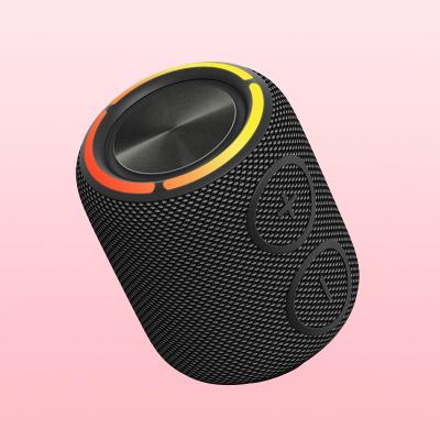 Chine IPX7 haut-parleur Bluetooth étanche à l'eau avec batterie 2500mAh 16W sortie à vendre