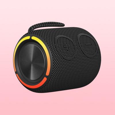 Chine haut-parleur Bluetooth sans fil avec batterie de 2500 mAh pour un temps de jeu prolongé à vendre