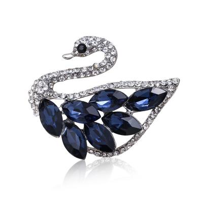 China Trendy Jewelry Brooch C&J Ink Blue Swan Crystal Zircon Brooch Diamond Alloy Brooch Rose Gold for sale