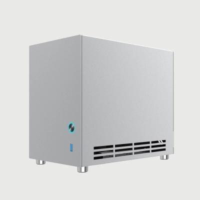 China Aluminum Mini Empty Computer Desk Silver Case Gaming PC ITX Suitcase Portable Desktop Computer Chassis for sale