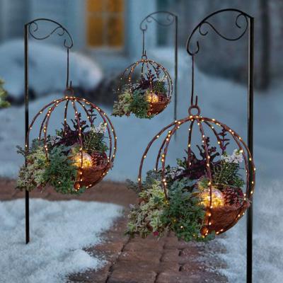 China HB-062 Handmade Artificial Lit Christmas Collection 10inch Christmas Basket Hanging Garland for sale