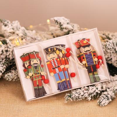 China YQ-755 Eco-friendly Christmas Wooden Hanging Ornaments With 9PCS Walnut Soldier Wooden Pendant for sale