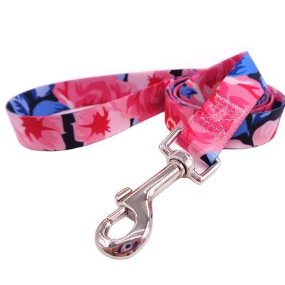 China Padded dog accessories 2021 hands free dog collars and leashes for sale