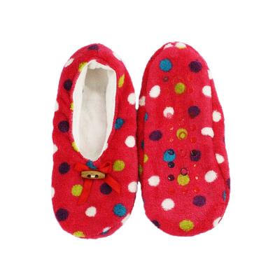 China Indoor/Outdoor Disposable Comfort Dot Women Winter Slipper Socks Red Shoe for sale