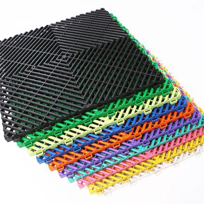 China 40x40x1.8 Anti Slip Wear Resistant Waterproof PP Car Wash Drain Garage Plastic Interlocking Floor Tile For Car Wash Garage Flooring Grating Mat for sale