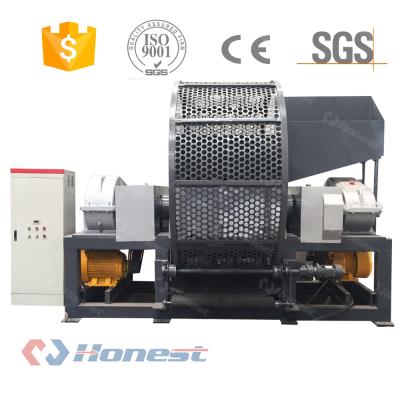 China Waste Tire Processing Machinery Tire Recycling Machine / Tire Shredders Tire Recycling Equipment for sale