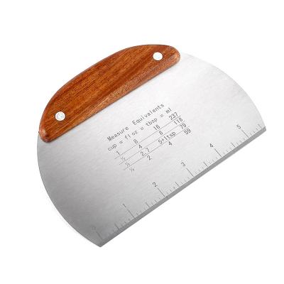 China Factory Wholesale Stainless Steel Scraper Panel Handle Noodle Home Baking Wood Cutter for sale