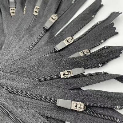 China New Auto Lock Customization Nylon Zipper Invisible Zippers Nylon Zippers Diy Invisible Zippers for sale