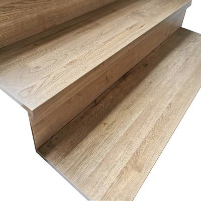 China Modern Professional Used OAK Indoor Antique Brushed Solid Wood Treads Stairs Steps for sale