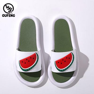 中国 New fashion trend high quality outdoor and indoor cute slippers for women ladies slippers and flat sandals 販売のため