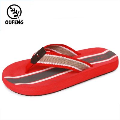 China Latest Design Fashion Trend Design Men Summer Beach Outdoor Wearable Slippers Te koop