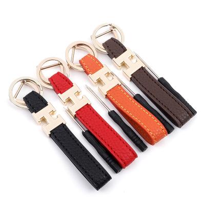 China New Men's Gift Key Chain Bag Pendant Stylish Business Car Key Chain Ring Holder for sale