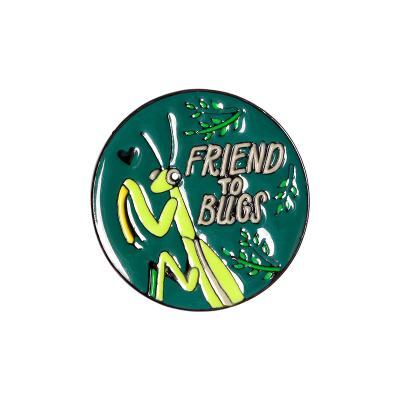 China Festival Grasshopper Lapel Pin Personality Animal FRIEND To BLLGS Round Letter Green Brooch Bag Decoration Badge Gift For Friends for sale