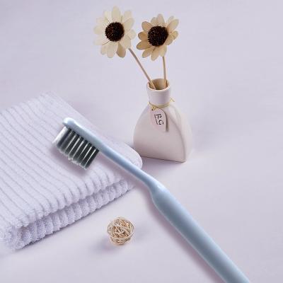 China Professional High Quality Dual Wire Brush Bristle Augmented Toothbrush To Remove Plaque For Adult Support Customization 4 Pens for sale